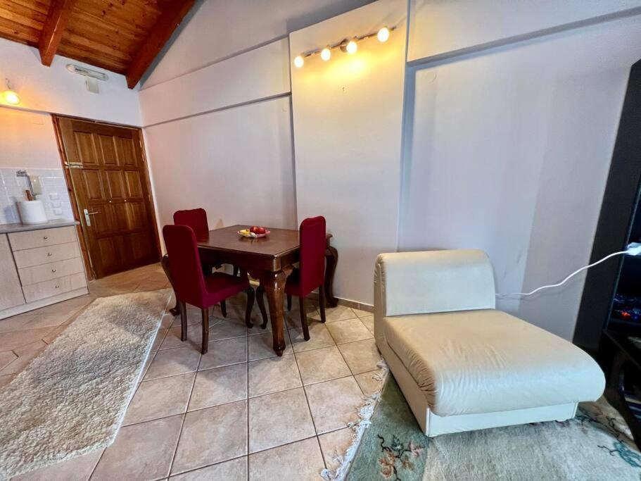 στούντιο κέντρου άνω πόλης πάτρας Apartment